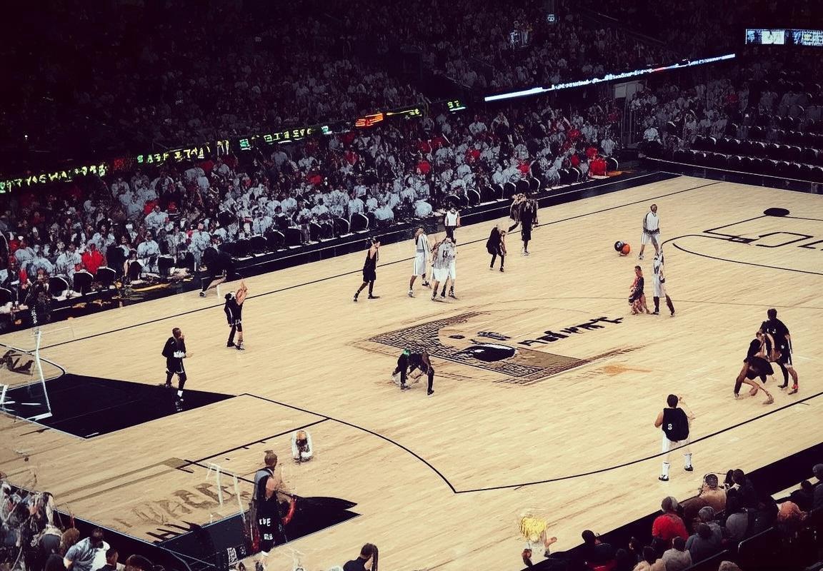 马刺队11月25日巅峰对决：焦点战前瞻，恩怨情仇再升级