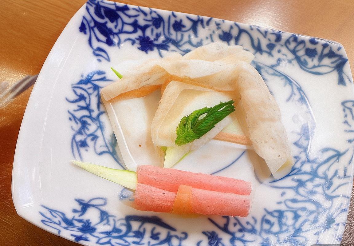 库里三分绝杀，勇士逆转鹈鹕锁定胜局